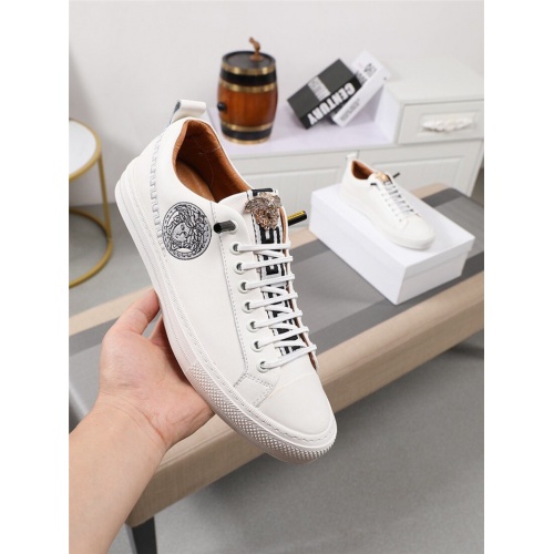 Replica Versace Casual Shoes For Men #795377 $76.00 USD for Wholesale