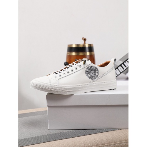 Replica Versace Casual Shoes For Men #795377 $76.00 USD for Wholesale