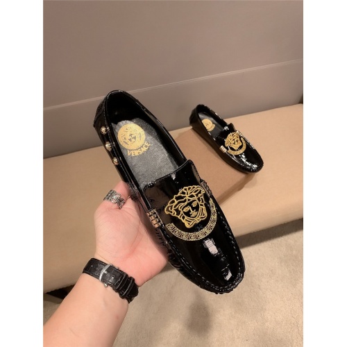 Replica Versace Casual Shoes For Men #796013 $68.00 USD for Wholesale