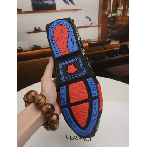 Replica Versace Casual Shoes For Men #796642 $72.00 USD for Wholesale