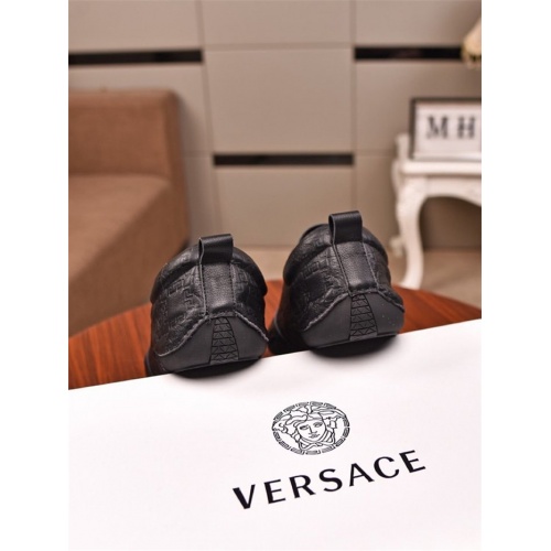 Replica Versace Casual Shoes For Men #798321 $80.00 USD for Wholesale