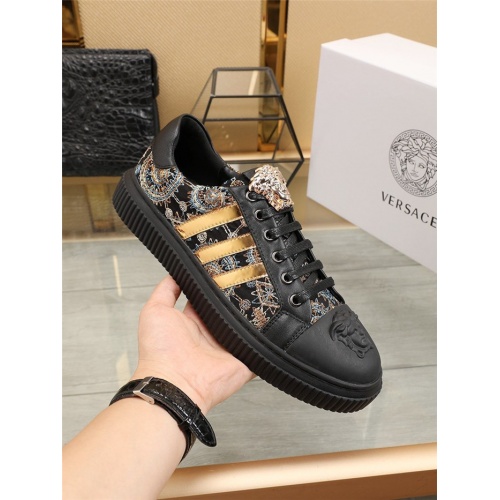Replica Versace Casual Shoes For Men #798725 $76.00 USD for Wholesale