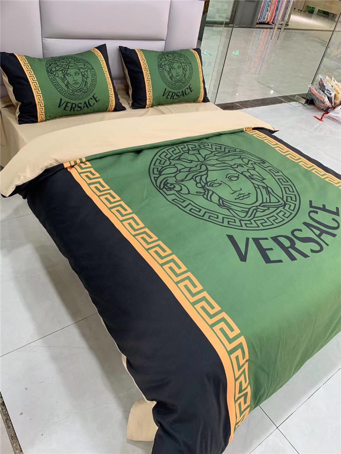 Versace Bedding 800990 96.00 USD, Wholesale Replica Versace Bedding