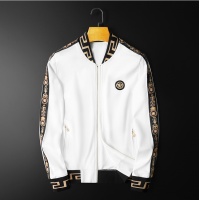 $98.00 USD Versace Tracksuits Long Sleeved For Men #798538