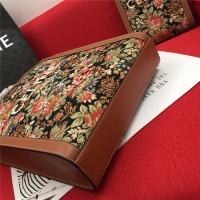 $106.00 USD Celine AAA Quality Handbags For Women #799928