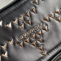 $195.00 USD Givenchy AAA Quality Messenger Bags For Women #802865