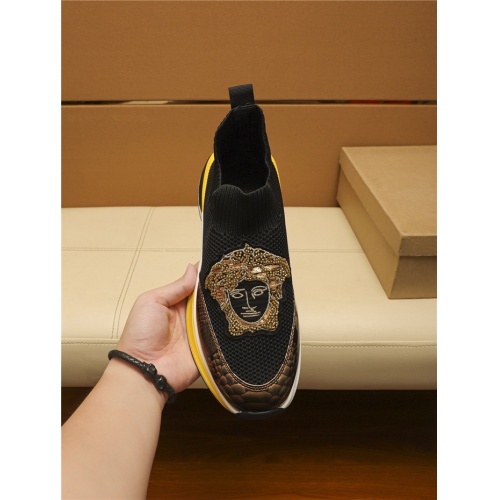 Replica Versace Casual Shoes For Men #805694 $68.00 USD for Wholesale