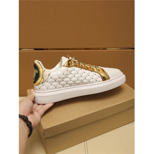 Replica Versace Casual Shoes For Men #805695 $72.00 USD for Wholesale