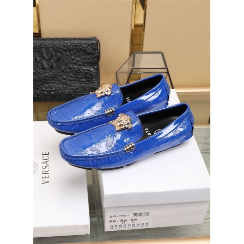 Replica Versace Casual Shoes For Men #805773 $76.00 USD for Wholesale