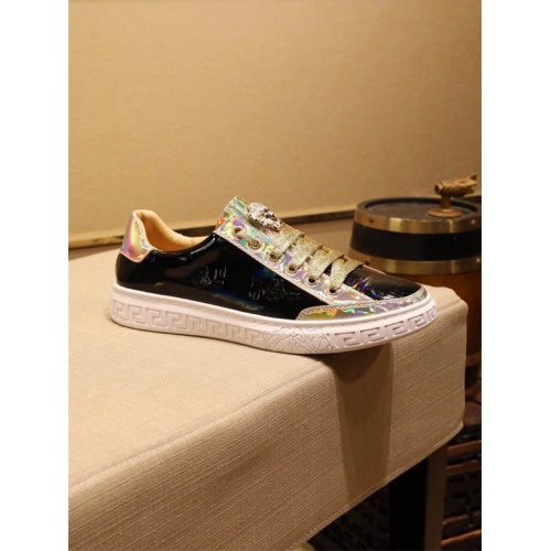 Replica Versace Casual Shoes For Men #805932 $76.00 USD for Wholesale