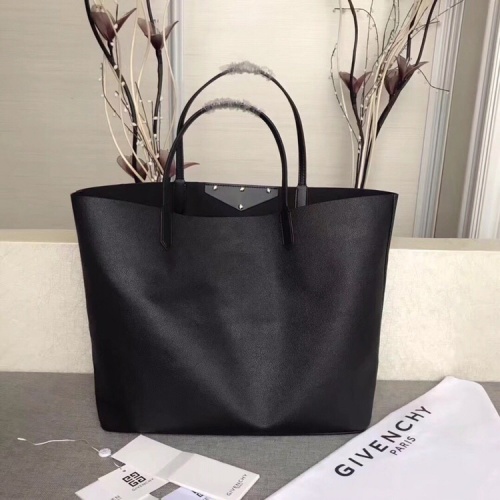 Replica Givenchy AAA Quality Handbags For Women #806907 $170.00 USD for Wholesale