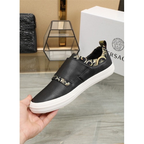 Replica Versace Casual Shoes For Men #807533 $76.00 USD for Wholesale