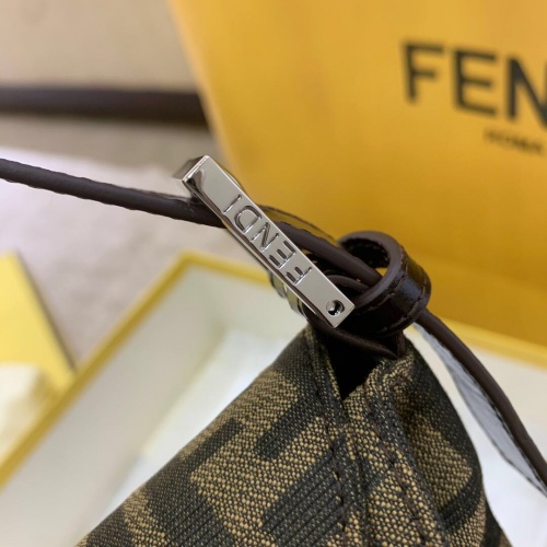 Replica Fendi AAA Quality Handbags In 21*14*10cm For Women #809972 $96.00 USD for Wholesale