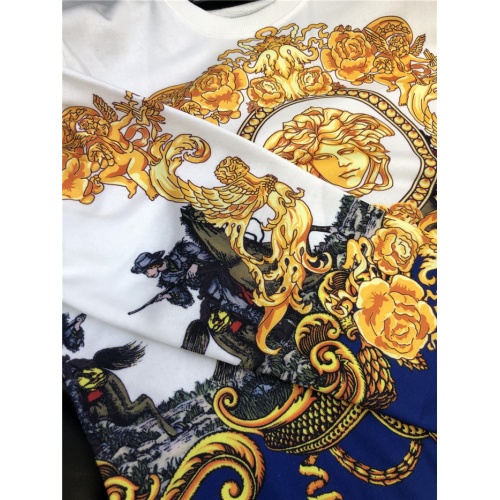 Replica Versace Hoodies Long Sleeved For Unisex #810068 $42.00 USD for Wholesale