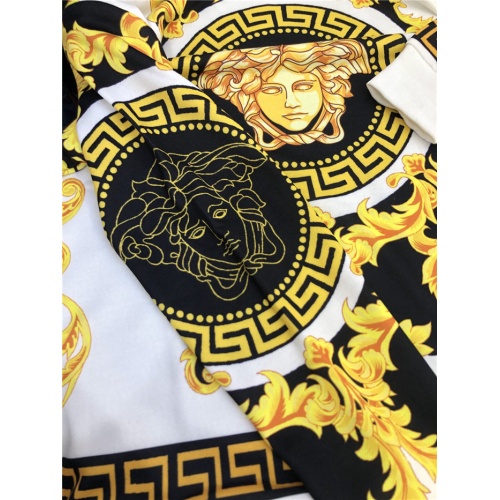 Replica Versace Hoodies Long Sleeved For Unisex #810071 $42.00 USD for Wholesale