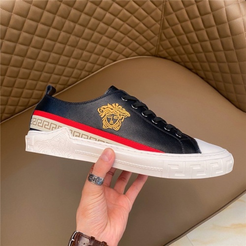 Replica Versace Casual Shoes For Men #810925 $76.00 USD for Wholesale