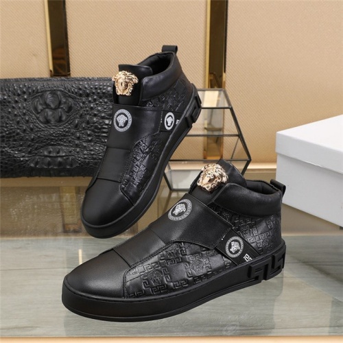 Versace Casual Shoes For Men #811139 $82.00 USD, Wholesale Replica Versace Casual Shoes