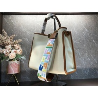 $171.00 USD Fendi AAA Quality Handbags For Women #804872