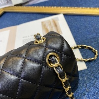 $88.00 USD Chanel AAA Messenger Bags For Women #806385