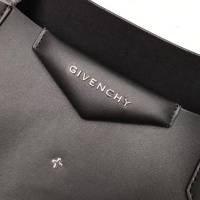 $202.00 USD Givenchy AAA Quality Handbags For Women #806865