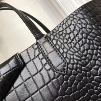 $215.00 USD Givenchy AAA Quality Handbags For Women #806878