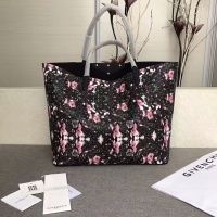 $160.00 USD Givenchy AAA Quality Handbags For Women #806893