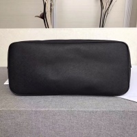 $160.00 USD Givenchy AAA Quality Handbags For Women #806900