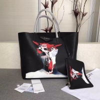 $160.00 USD Givenchy AAA Quality Handbags For Women #806902