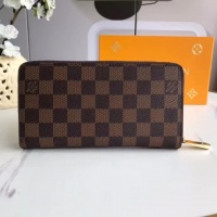 $42.00 USD Louis Vuitton LV Wallets #807113