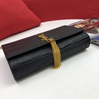$88.00 USD Yves Saint Laurent YSL AAA Messenger Bags #810900