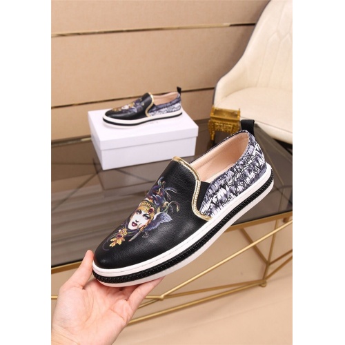 Replica Versace Casual Shoes For Men #812052 $76.00 USD for Wholesale