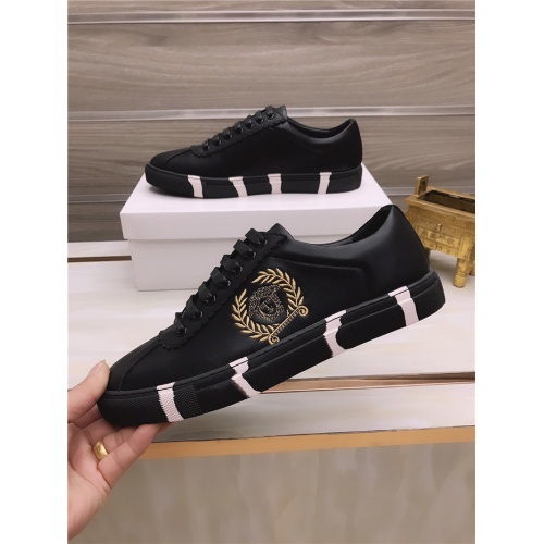 Replica Versace Casual Shoes For Men #812528 $76.00 USD for Wholesale