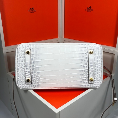 Replica Hermes AAA Quality Messenger Bags For Women #812580 $105.00 USD for Wholesale