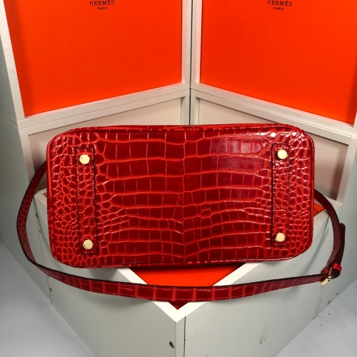 Replica Hermes AAA Quality Messenger Bags For Women #812582 $105.00 USD for Wholesale