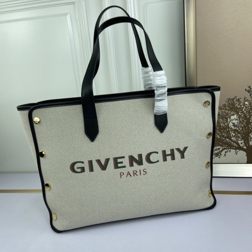 Givenchy AAA Quality Handbags For Women #812715 $92.00 USD, Wholesale Replica Givenchy AAA Quality Handbags