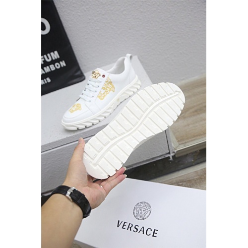 Replica Versace Casual Shoes For Men #813275 $76.00 USD for Wholesale