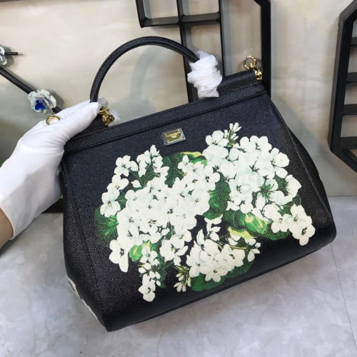 Replica Dolce & Gabbana D&G AAA Quality Messenger Bags For Women #813826 $150.00 USD for Wholesale