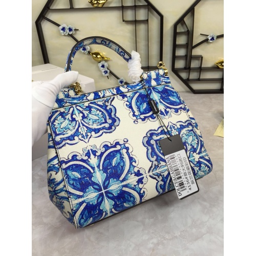 Replica Dolce & Gabbana D&G AAA Quality Messenger Bags For Women #813827 $150.00 USD for Wholesale