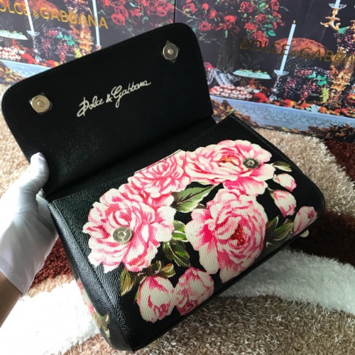 Replica Dolce & Gabbana D&G AAA Quality Messenger Bags For Women #813876 $150.00 USD for Wholesale