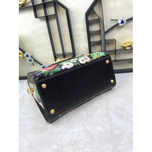 Replica Dolce & Gabbana D&G AAA Quality Messenger Bags For Women #813909 $192.00 USD for Wholesale