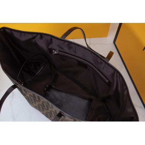 Replica Fendi AAA Quality Handbags For Women #814010 $96.00 USD for Wholesale