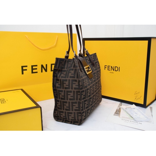 Replica Fendi AAA Quality Handbags For Women #814012 $98.00 USD for Wholesale