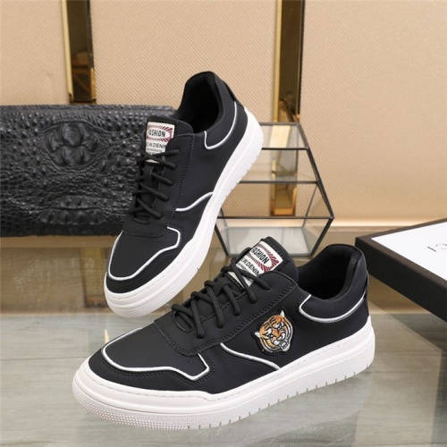 Versace Casual Shoes For Men #814077 $82.00 USD, Wholesale Replica Versace Casual Shoes