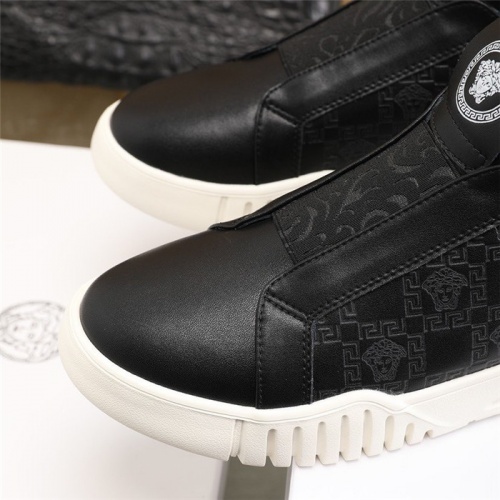 Replica Versace Casual Shoes For Men #814669 $82.00 USD for Wholesale