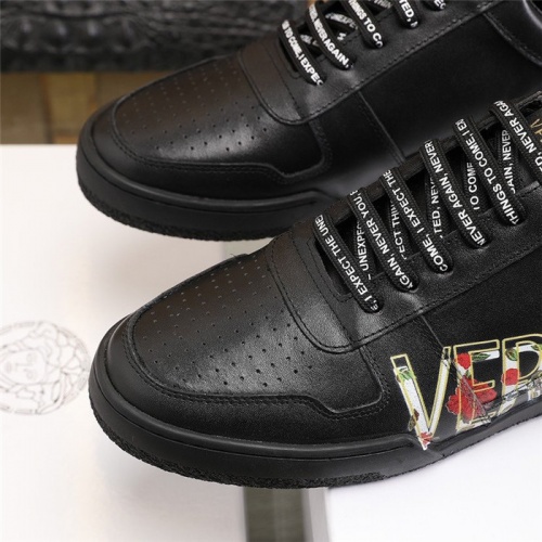 Replica Versace Casual Shoes For Men #814673 $88.00 USD for Wholesale