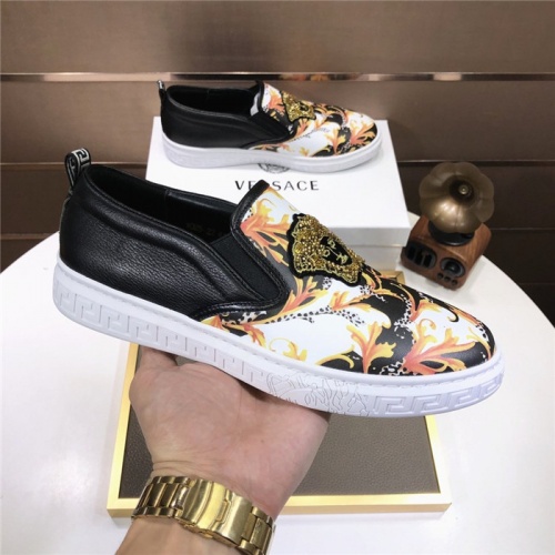 Replica Versace Casual Shoes For Men #816724 $80.00 USD for Wholesale