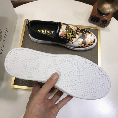 Replica Versace Casual Shoes For Men #816724 $80.00 USD for Wholesale