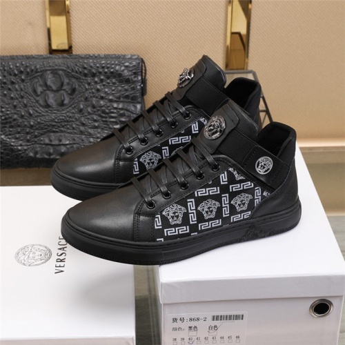 Replica Versace Casual Shoes For Men #817954 $85.00 USD for Wholesale