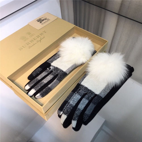 Replica Burberry Gloves For Women #818127 $42.00 USD for Wholesale