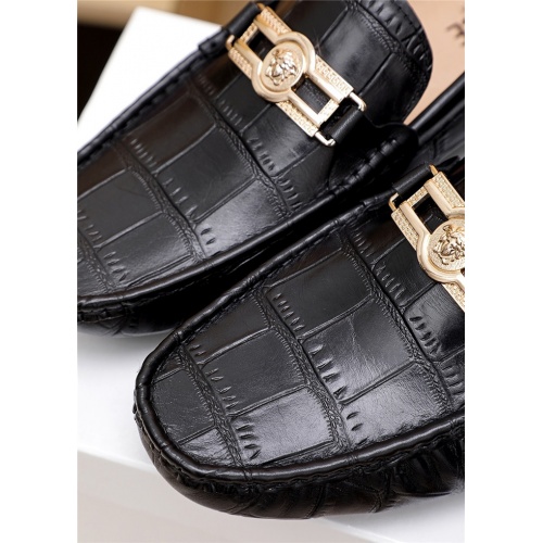 Replica Versace Casual Shoes For Men #818198 $68.00 USD for Wholesale